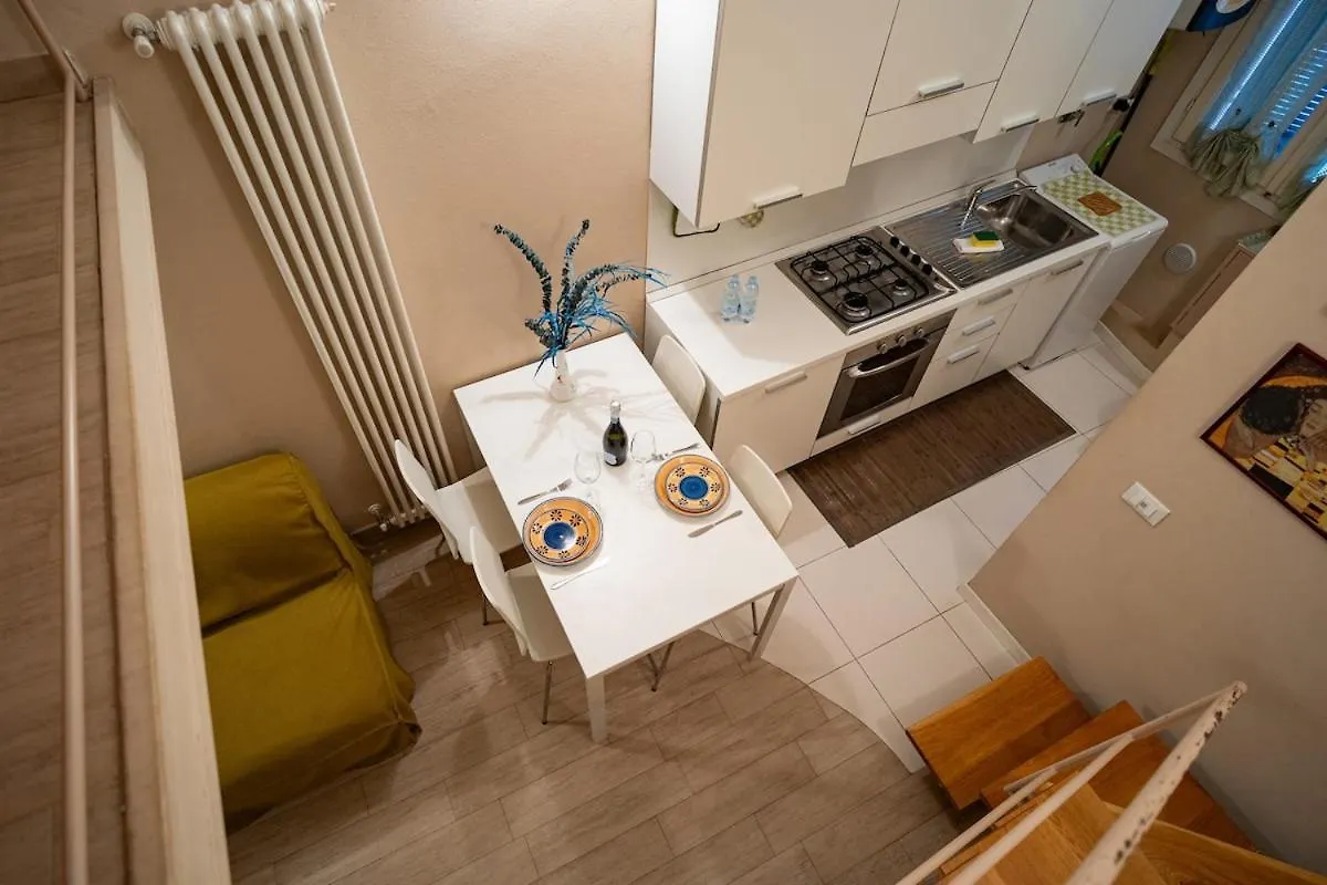 Gaudio 53 - Loft In Sanremo City Center 0*,  Italy