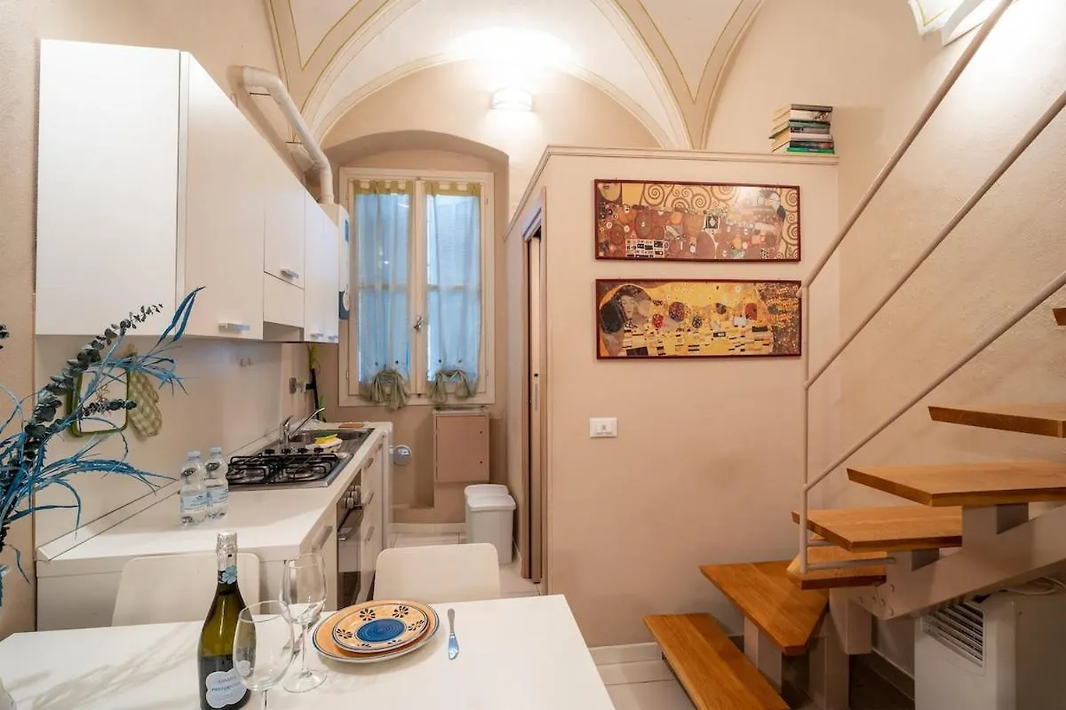 Gaudio 53 - Loft In Sanremo City Center 0*,